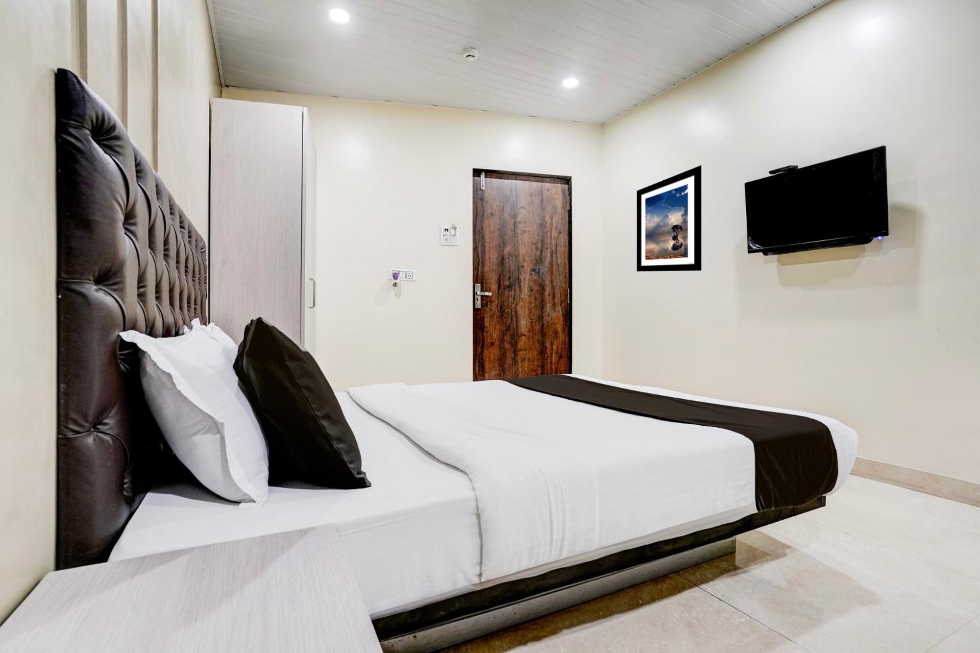 Super Collection O Ulife Hotel Mumbai Exterior photo